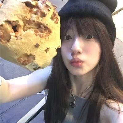 冰属性男子与酷酷女同事